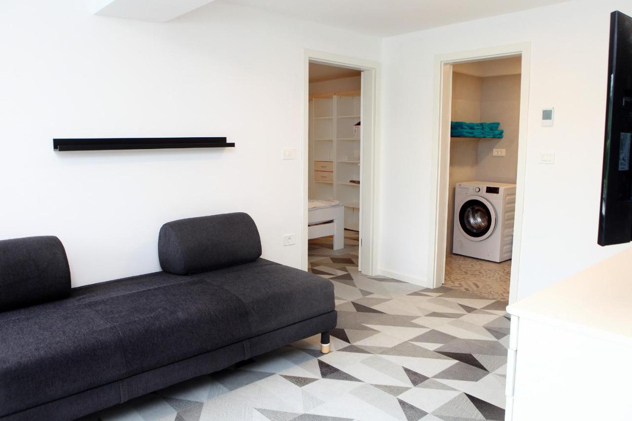 Apartment Uma *