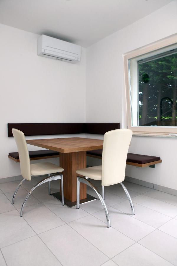 Apartment Uma Izola