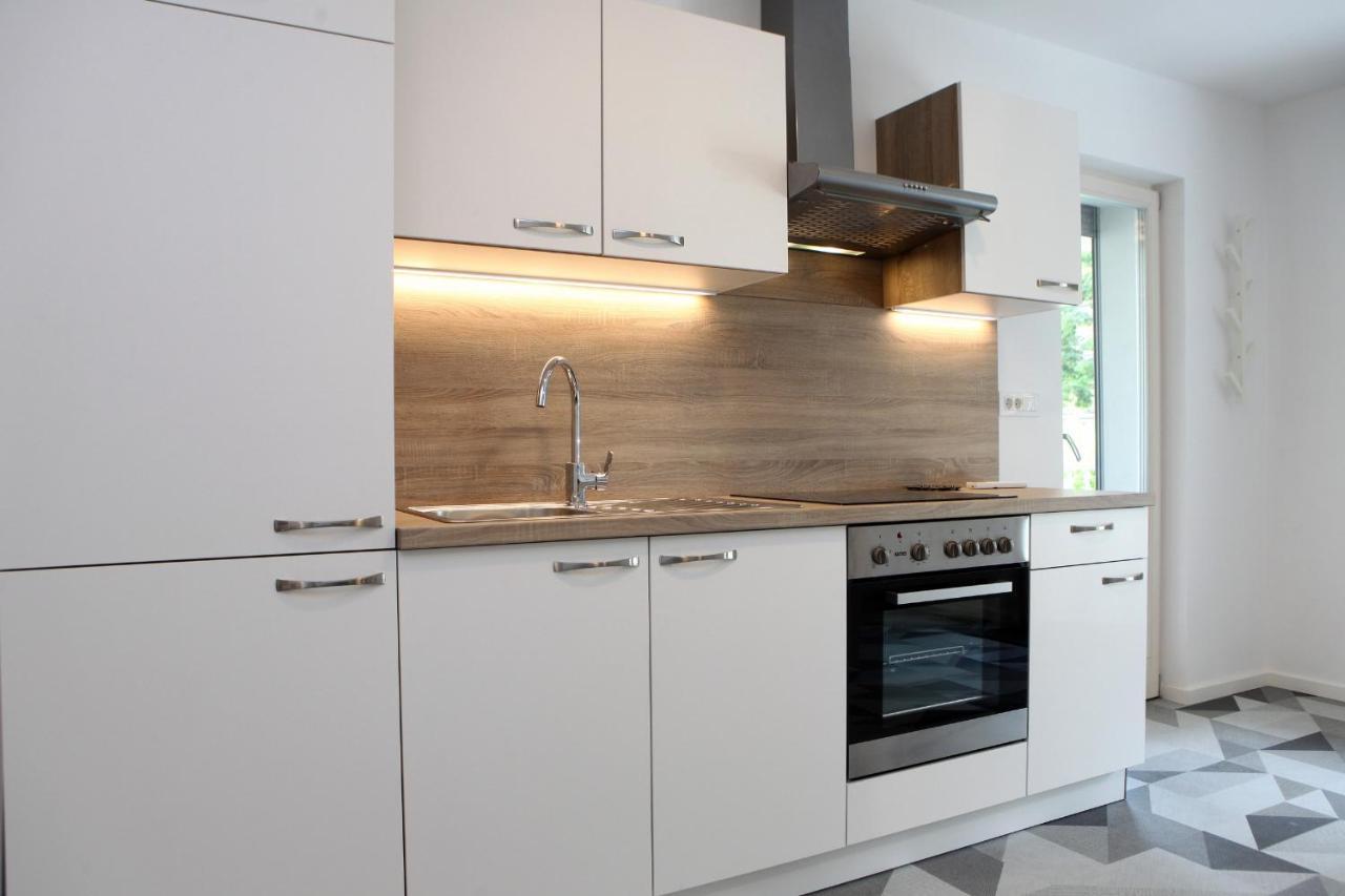 Apartment Uma *